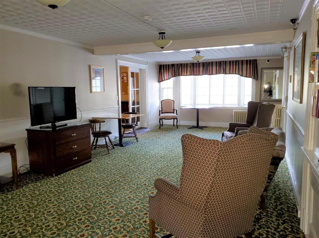 Windrifter Resort Wolfeboro Eksteriør billede