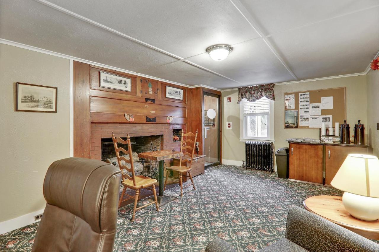 Windrifter Resort Wolfeboro Eksteriør billede